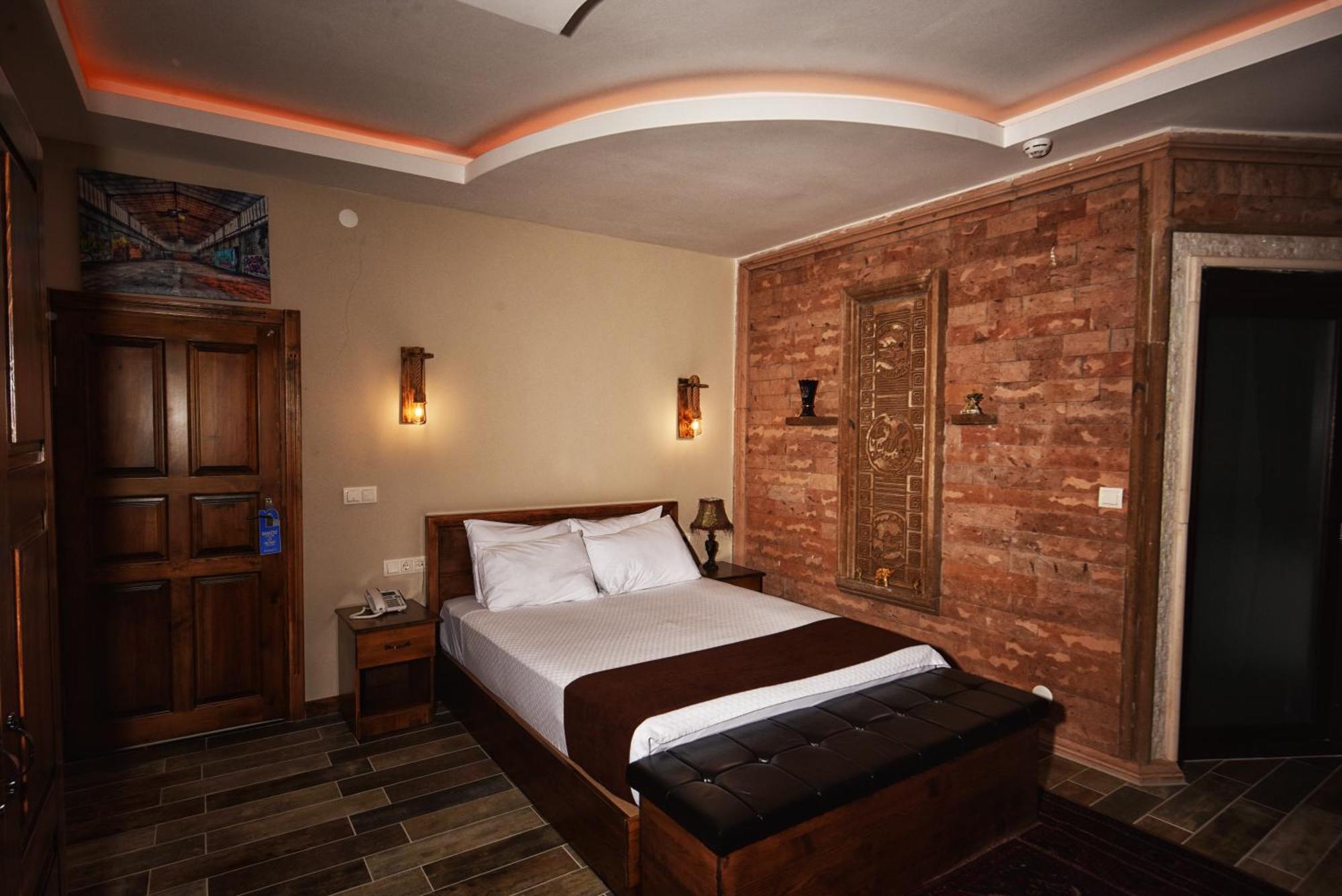 El Nazar Stone Suite อุตชิซาร์ ภายนอก รูปภาพ